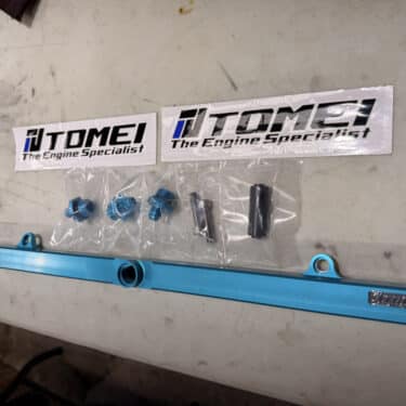 Tomei Fuel Rail - RB26DETT Denso Type